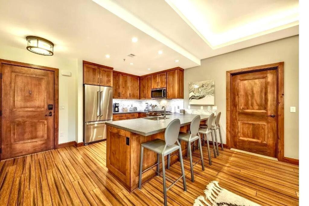 Ski In/Out - Zalanta - Great Location- 2 Hot Tubs - Heated Pool South Lake Tahoe Exterior foto
